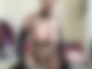 bratzdollchloe's Live Sex Cam Show