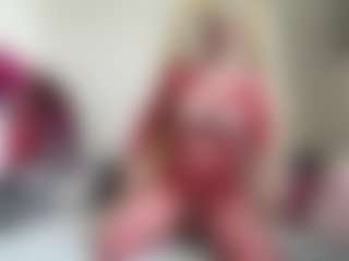 Live cam show with bratzdollchloe - Huge Tits on Camsoda