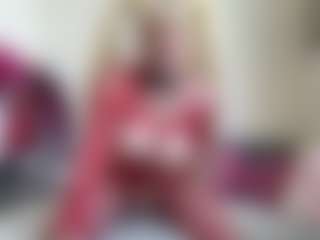bratzdollchloe's Live Sex Cam Show