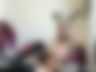 bratzdollchloe's Live Sex Cam Show