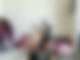 bratzdollchloe's Live Sex Cam Show