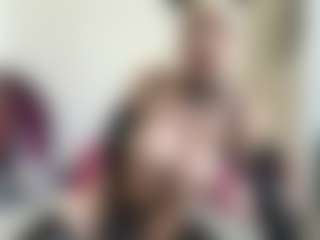 Live cam show with bratzdollchloe - Lean on Camsoda