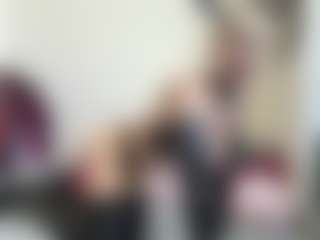 Live cam show with bratzdollchloe - Blonde Hair on CamwithHer