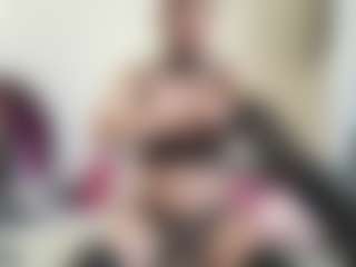 Live cam show with bratzdollchloe - Lean on sexylive.show
