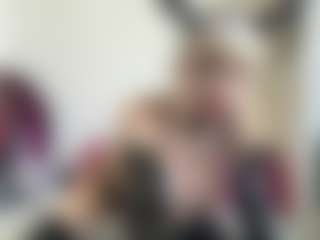 Live cam show with bratzdollchloe - Lean on crypto-cams
