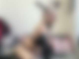 bratzdollchloe's Live Sex Cam Show