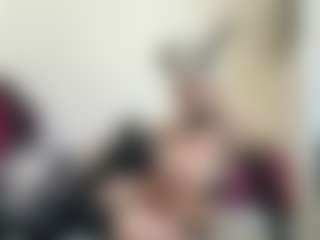 Live cam show with bratzdollchloe - Huge Tits on Camsoda