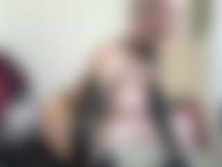 Seks show na żywo z bratzdollchloe
