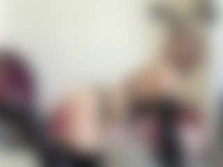 Live cam show with bratzdollchloe - Drinking on Fit Hotties