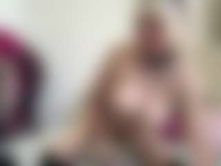 bratzdollchloe's Live Sex Cam Show