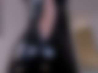 Live cam show with rachelrosse - Upskirt on sexylive.show