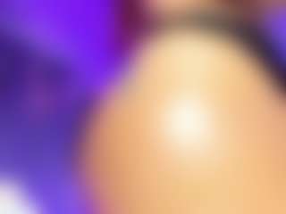 Live cam show with Alexa Riot - Thick on Camsoda