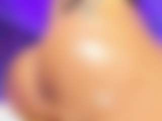 Live cam show with Alexa Riot - Thick on Camsoda