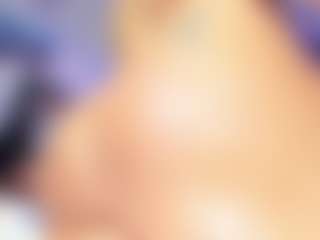 Live cam show with Nadia Bustamante - Cum on TeamSkeetLive