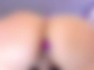 Alexa Riot's Live Sex Cam Show