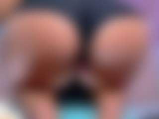 Alexa Riot's Live Sex Cam Show