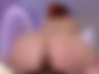Live cam show with Alexa Riot - BBW Shaved Pussy on AdultVida.com
