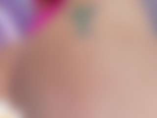 Live cam show with Alexa Riot - Tattoos Curvy on LiveSexCams6
