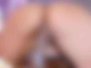 Live cam show with Alexa Riot - Squirt on Gym Cam Girls