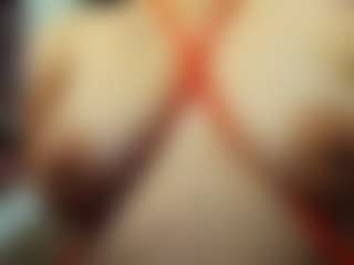 Live cam show with AgataThompson - Smoking on Camming Site