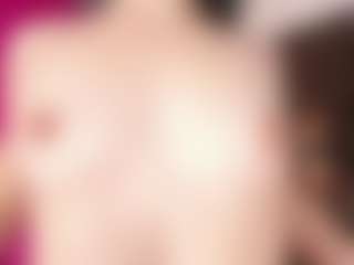 Live cam show with AmyColmann - Petite on Camsoda