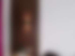 Live cam show with AmyColmann - Facial Piercings on luckytryst.com