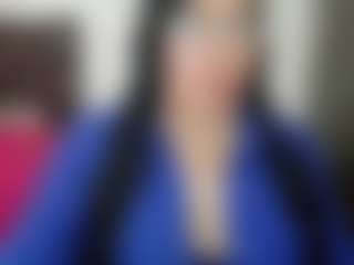 Live cam show with GraceMaturemilf - Nipple Piercings on Hubzter Live
