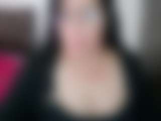 Live cam show with GraceMaturemilf - Middle Aged on Dolls Live