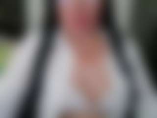 Live cam show with GraceMaturemilf - Strip Mature on AdultVida.com