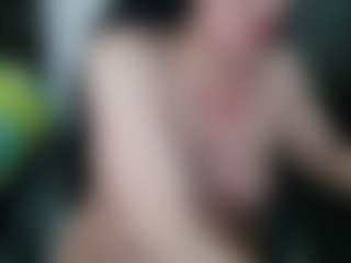 Live cam show with GraceMaturemilf - Normal on TastyBlacksLive