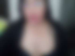 Live cam show with GraceMaturemilf - Middle Aged on camgirlchat.live
