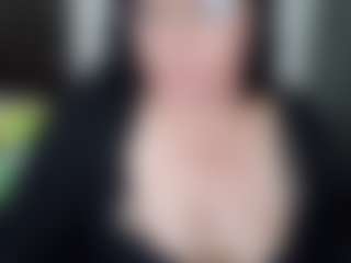 Live cam show with GraceMaturemilf - White Mature on Camsoda | colombia