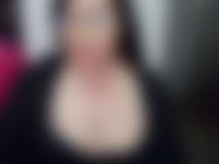 Live cam show with GraceMaturemilf - Mature on Camsoda