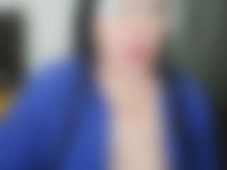 Live cam show with GraceMaturemilf - Smoking on CamClone