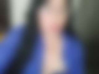 Live cam show with GraceMaturemilf - Camel Toe on CamClone