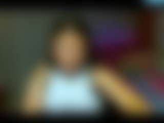 Live cam show with lizziesweets - Moaning on SmokeAndPoke