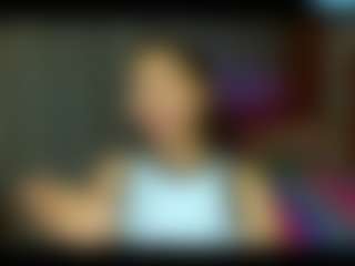 Live cam show with lizziesweets - Skinny on Camiplay Live