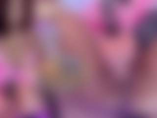 Live cam show with NinaCapelli - Facial on Camsoda