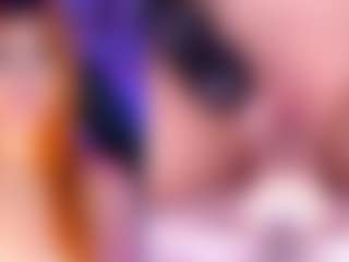 Live cam show with NinaCapelli - Facial on madthumbs