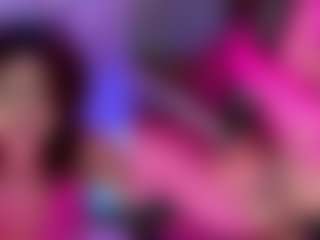 Live cam show with NinaCapelli - Middle Aged on Camming Site