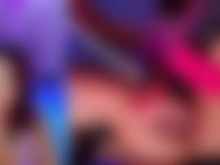 Live cam show with NinaCapelli - Curvy Middle Aged on Dare Cams