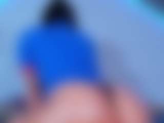 ReinaChloe's Live Sex Cam Show