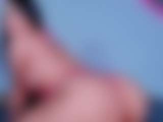 ReinaChloe's Live Sex Cam Show