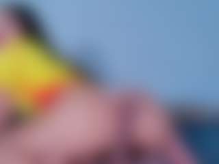 ReinaChloe's Live Sex Cam Show