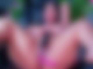 Live cam show with ReinaChloe - Rub on slutload