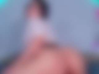ReinaChloe's Live Sex Cam Show