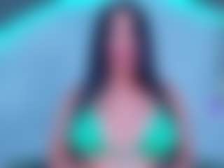 ReinaChloe's Live Sex Cam Show