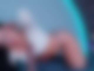 ReinaChloe's Live Sex Cam Show