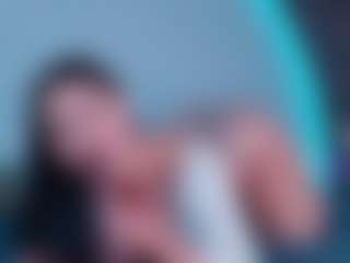 ReinaChloe's Live Sex Cam Show