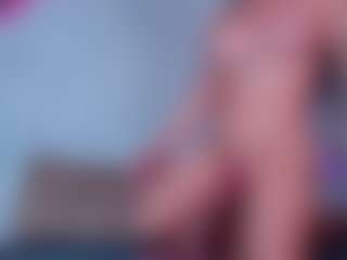 ReinaChloe's Live Sex Cam Show